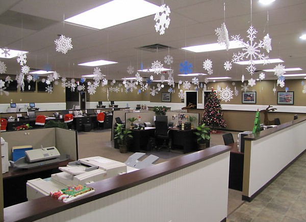 19 of the Best and Worst Office Christmas Decorations You've Ever Seen