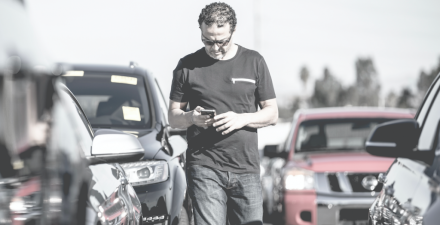 dealer_on_lot-1024×680